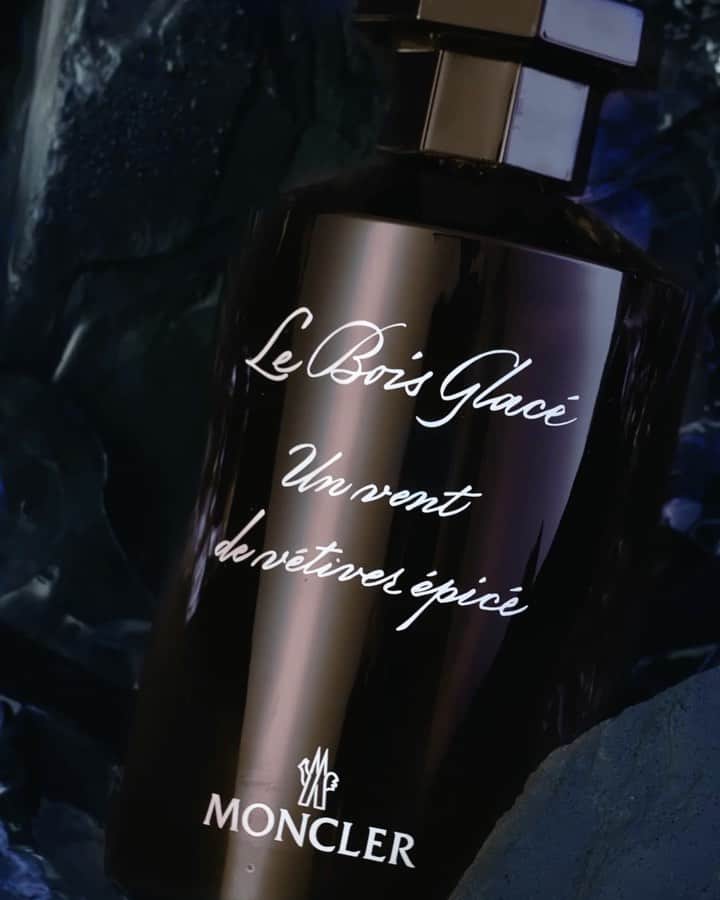 モンクレールのインスタグラム：「Five luminous eau de parfums affirm Moncler’s intrinsic connection to the outdoors, exploring a rich combination of mountain woods.   Be transported by a new olfactory experience with Les Sommets Moncler at moncler.com.  #MonclerParfums」