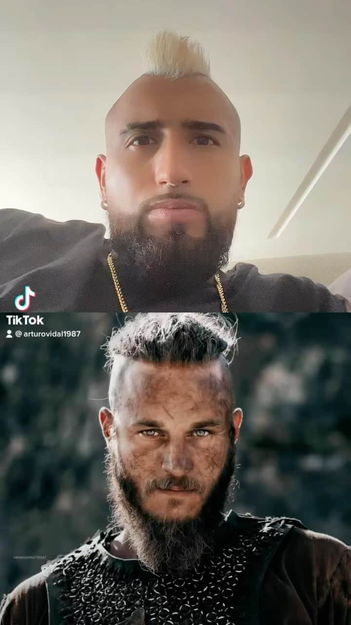 アルトゥーロ・ビダルのインスタグラム：「Listos para hoy!!!🤴🏽💪🏽🔥⚽️ @flamengo ❤️🖤」