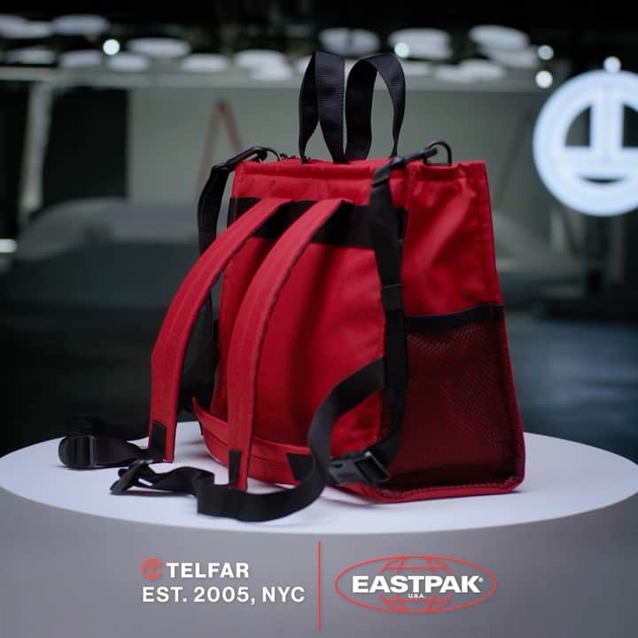 イーストパックのインスタグラム：「Telfar x Eastpak   Tap the link in our bio to shop the collection.   #telfarxeastpak #builttoresist」