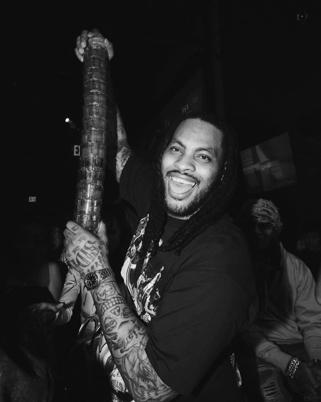 ワカ・フロッカ・フレイムのインスタグラム：「I be smiling on the outside and drowning from tears of joy in the inside… Never had a plan b or a plan c life for me was always  “figure it out”… it’s Wednesday go and phucking get it!!!」