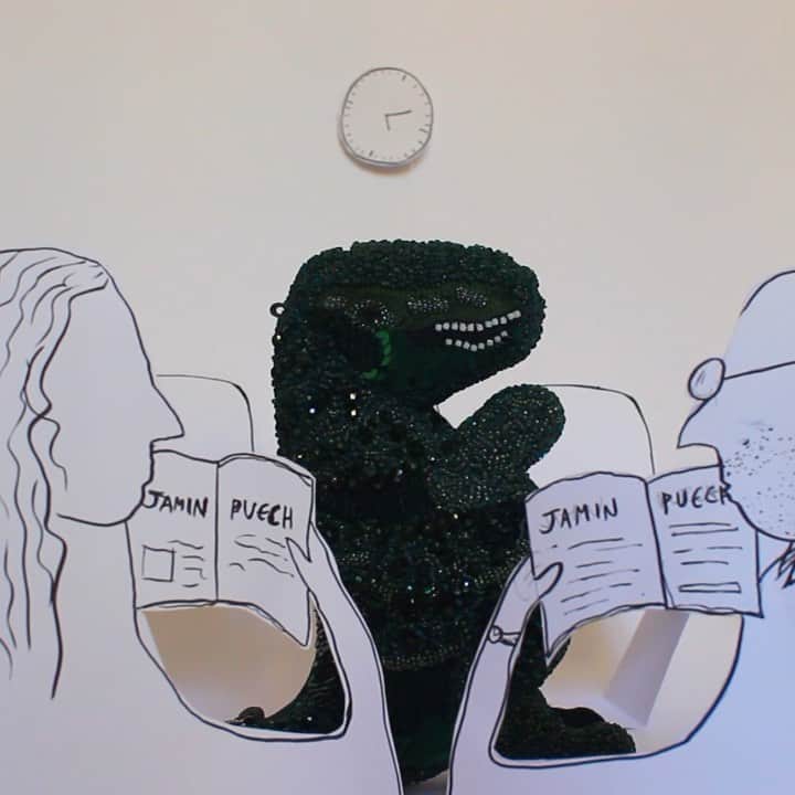 ジャマンピュエッシュのインスタグラム：「Need to go see the doctor ? Check out the new Jamin Puech X milk on the rocks collaboration X-ray dinosaur bag. #collaboration #xray #dinosaurs #uniquebags @milkontherocksnyc.  video credit: @vague__________」