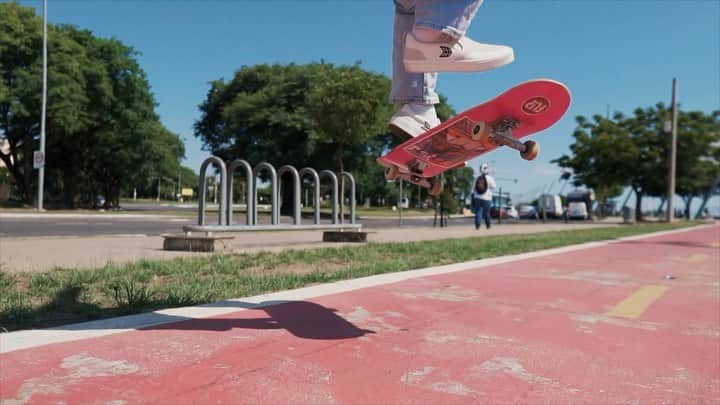 ルアン・オリベイラのインスタグラム：「For @cariumaskateboarding   🎥 @mk.quadros」
