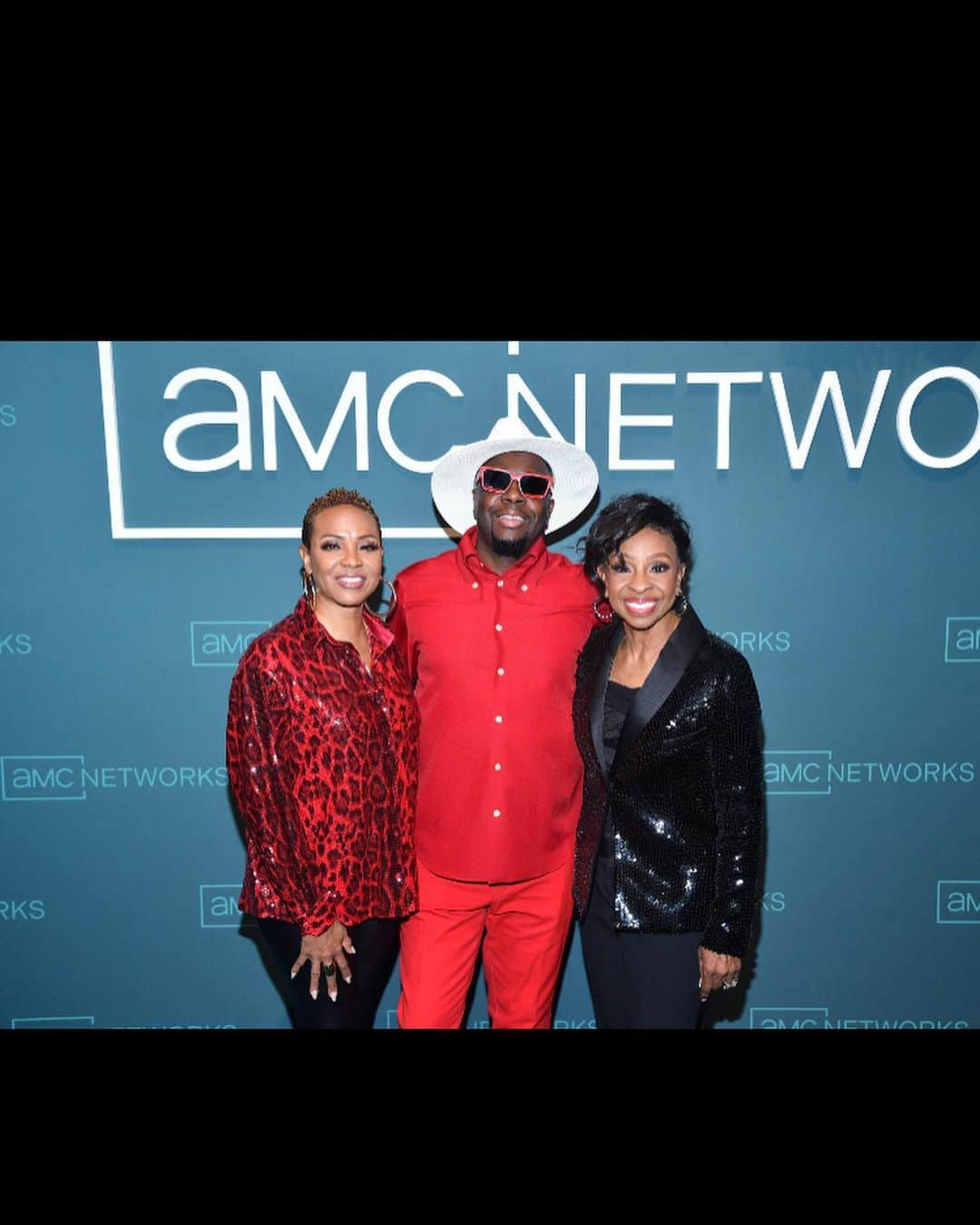 ワイクリフ・ジョンのインスタグラム：「@mclyte  is one of my inspirations! Coming up, Years before Hamilton the musical we did the first Hip hop musical ever!!! Facts! And, yes  we both was in Awe of Gladys Knight. Amazing vibes last night!  @amc_tv   @harlemfestivalofculture #HFC2023  #CMG #Legends #team  @yvonnemcnair_cmg @msgladysknight  @mclyte」