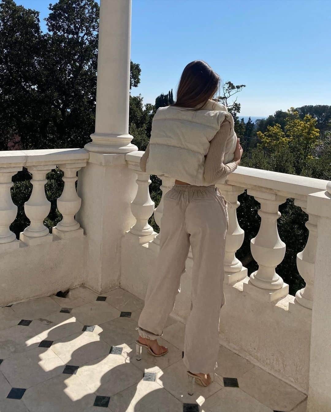 TALLY WEiJLさんのインスタグラム写真 - (TALLY WEiJLInstagram)「pov: you're wearing the comfiest parachute trousers in the world. Get your 2nd pair for -50% in stores now! 👀 @gloriaschiantarellire ⁠ ⁠ parachute trousers🔎624671⁠」4月20日 1時10分 - tally_weijl