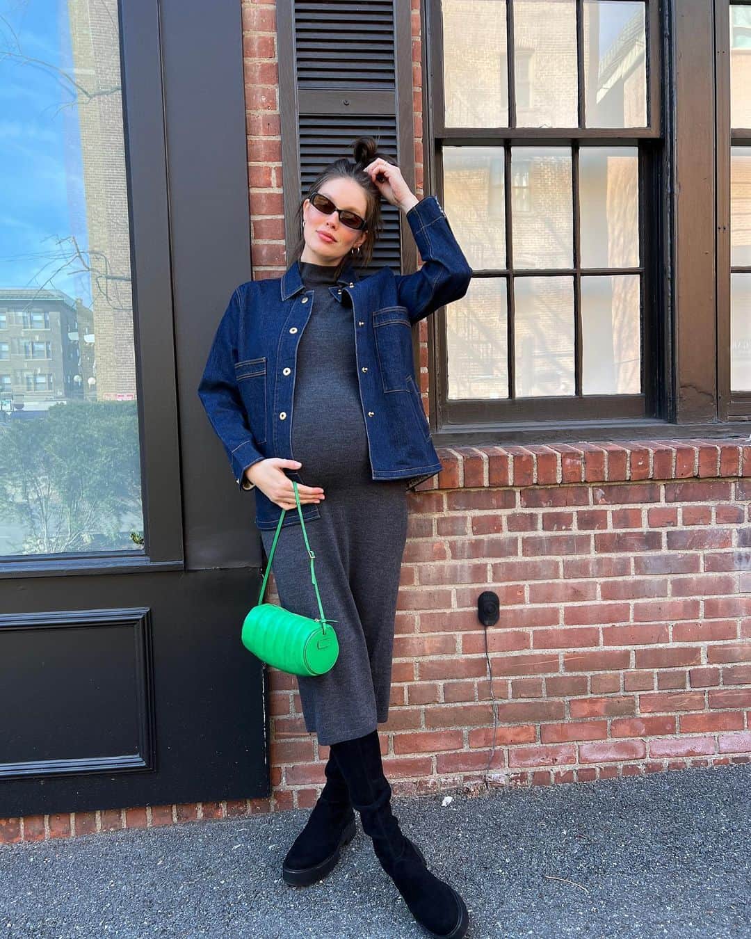 エミリー・DiDonatoのインスタグラム：「Still no baby but here’s a cute pic instead 💋」