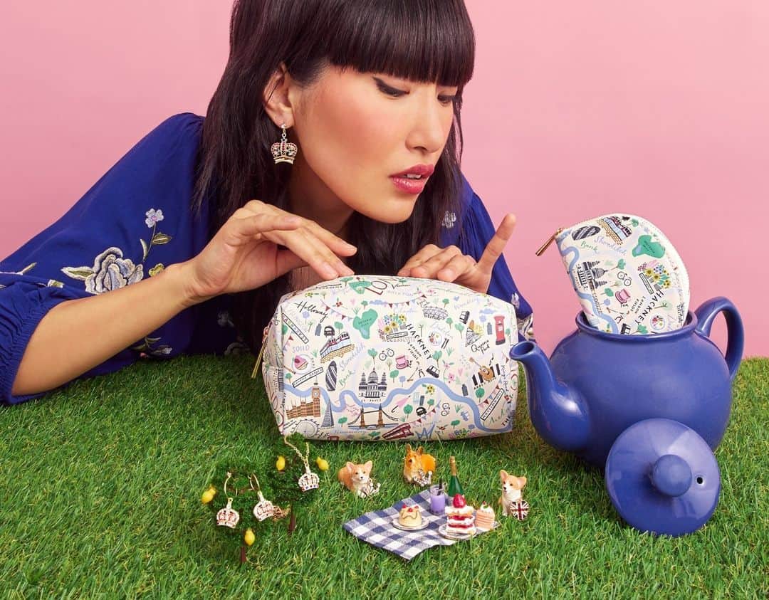 アクセサライズのインスタグラム：「Tea for two? Don't mind if I do ☕️⁠ Shop new London collection now」