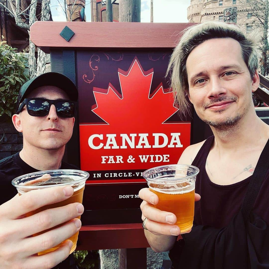 Yellowcardのインスタグラム：「Slide ⬅️ for shenanigans. Throwback to Epcot in 2022. Who’s coming to see us in St. Louis?  . . . . . #storyoftheyear #yellowcardband #yellowcard #poppunk #emo #drinkingaroundtheworld #disney #epcot」