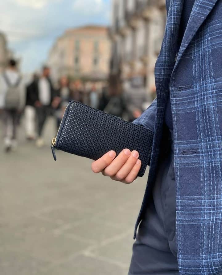 のインスタグラム：「Exquisite landscapes, fashion, and accessories make the day.⁠ ⁠ Photo by @official.danilo92」