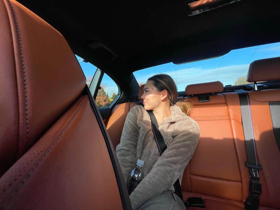 八巻セイラのインスタグラム：「It’s not everyday you can say “the drive from New York to The Hamptons was nice” - with my bestie @caitkrz」