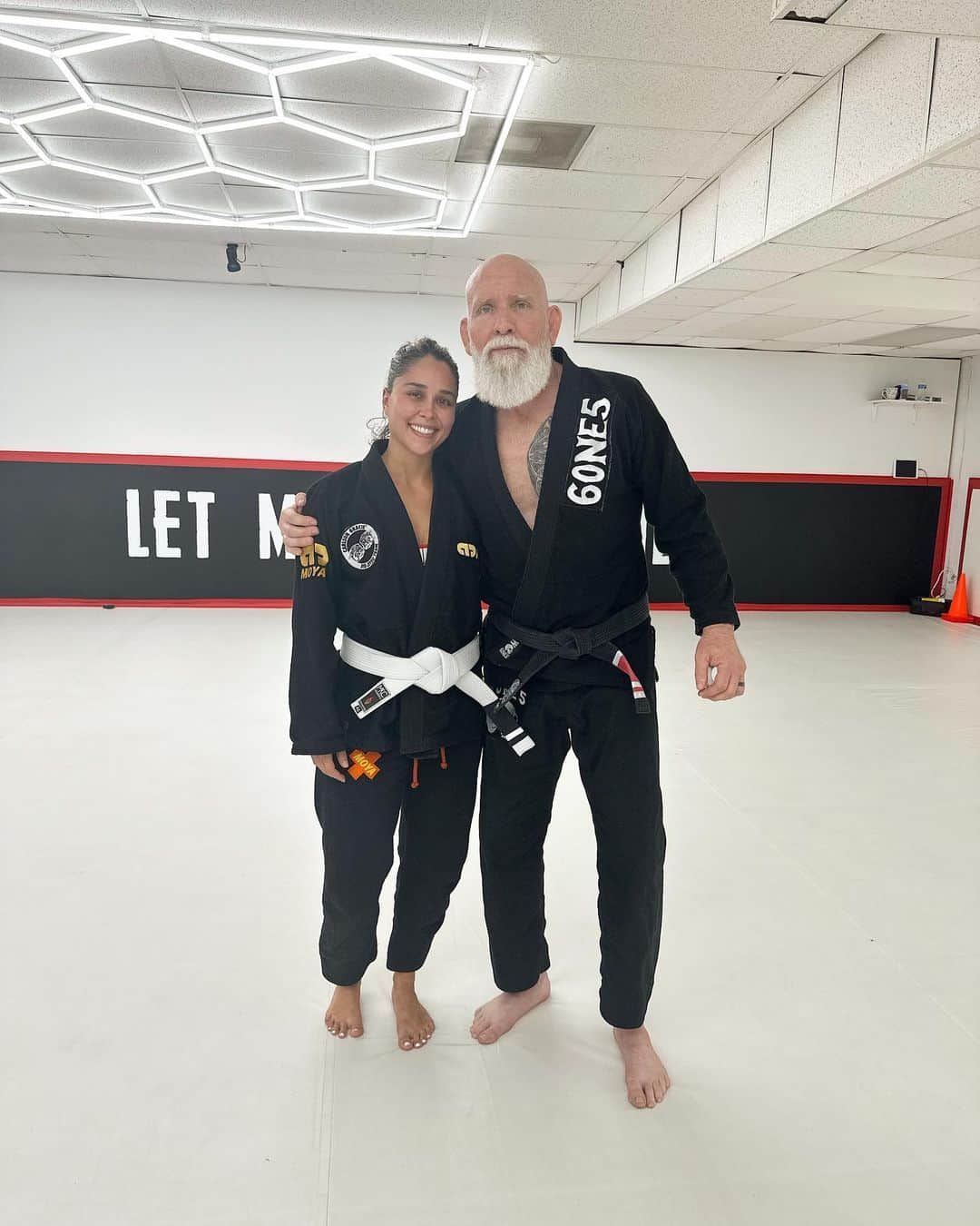 Tianna Gregoryのインスタグラム：「I got my first stripe promotion today and I know it’s a small step in my jiu jitsu journey but I’m so excited! Jiu jitsu has taught me to keep going when you want to give up and I’m hoping my journey will bring more girls to the sport so we can kick more ass.  I can’t wait to start competing」