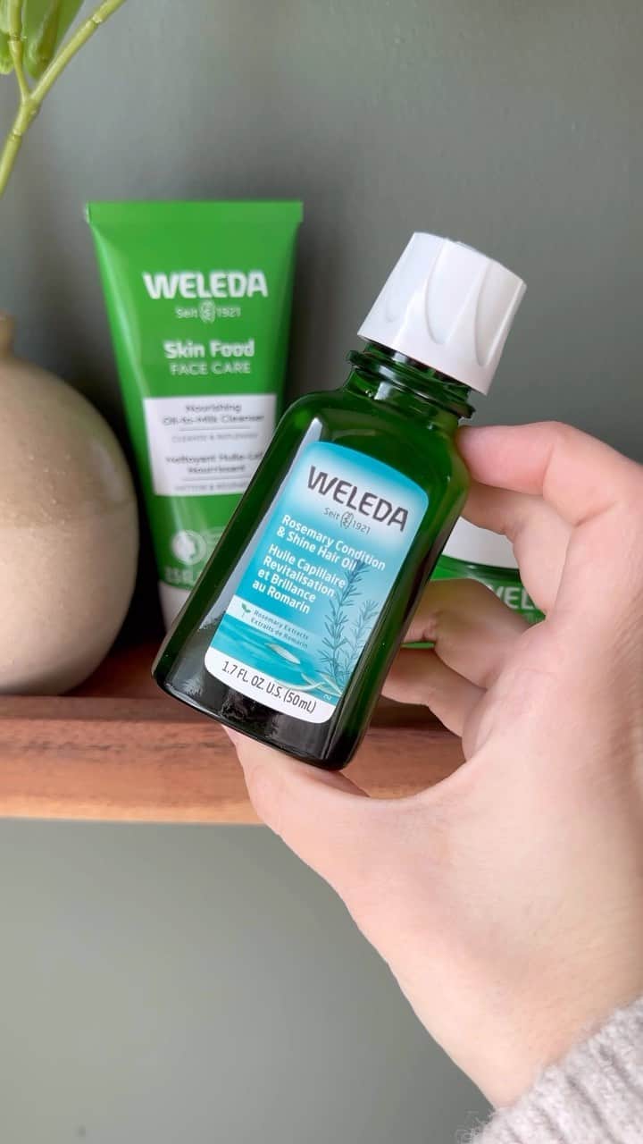 Weledaのインスタグラム：「Looking for a hair oil that can nourish your hair and add shine at the same time? Look no further than our Rosemary Condition & Shine Oil! 🌿✨  With invigorating rosemary oil, clover, and burdock root extracts, our Rosemary Condition & Shine hair oil provides a deep conditioning treatment that makes hair more manageable.   Massage a few drops into your scalp or into wet or dry hair while styling, and enjoy the benefits of healthy, radiant hair!」