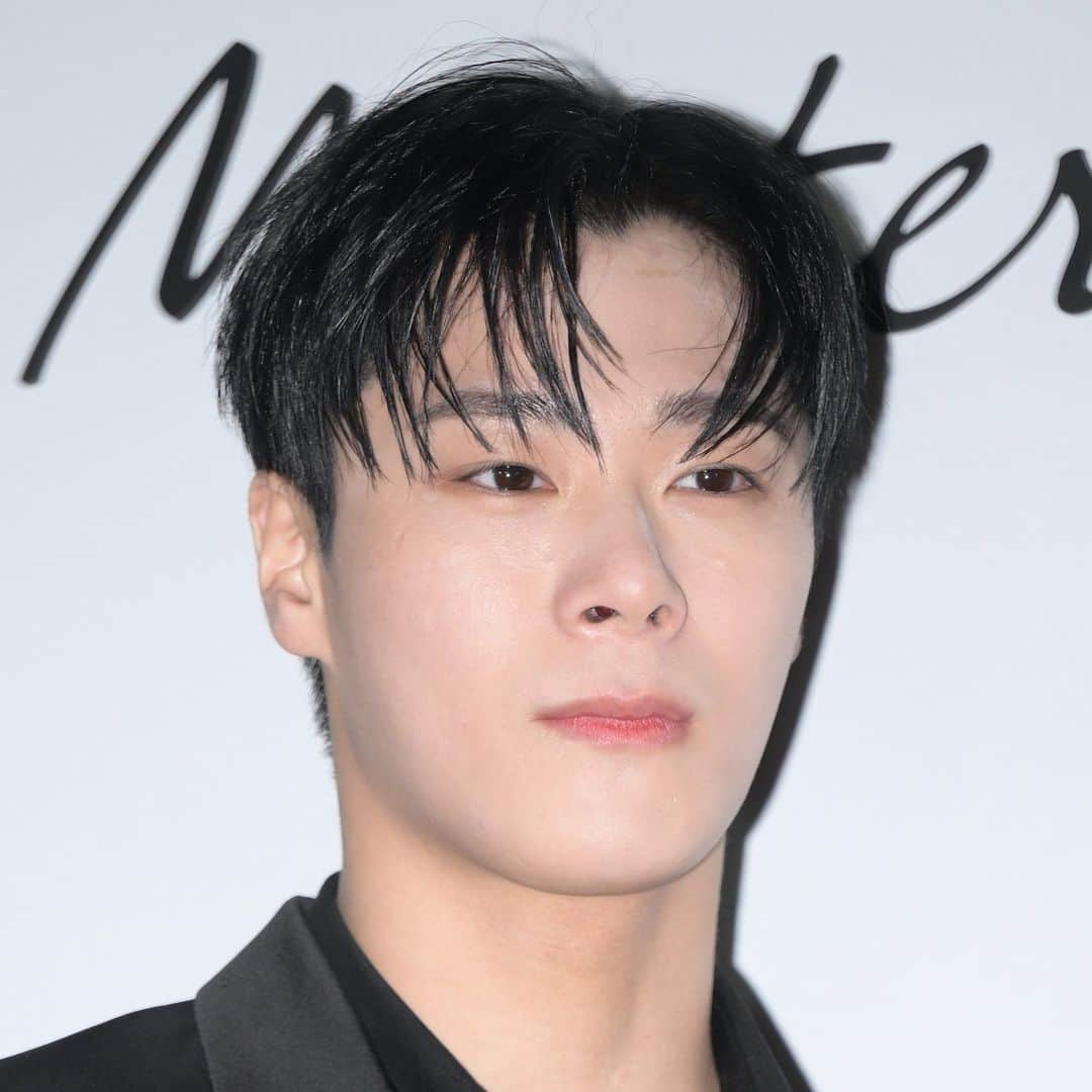 のインスタグラム：「K-pop group ASTRO's Moonbin has died at age 25. Link in bio for more details.  (📸: Getty Images)」