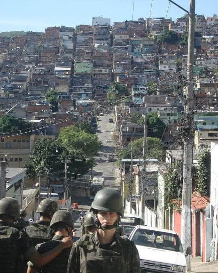 SuelleOliveiraさんのインスタグラム写真 - (SuelleOliveiraInstagram)「19 de abril - Dia do Exército Brasileiro. Fiz parte por alguns anos do exército, lugar que me trouxe muitos aprendizados. @exercito_oficial @esefex_exercito」4月20日 8時30分 - suelleoliveira