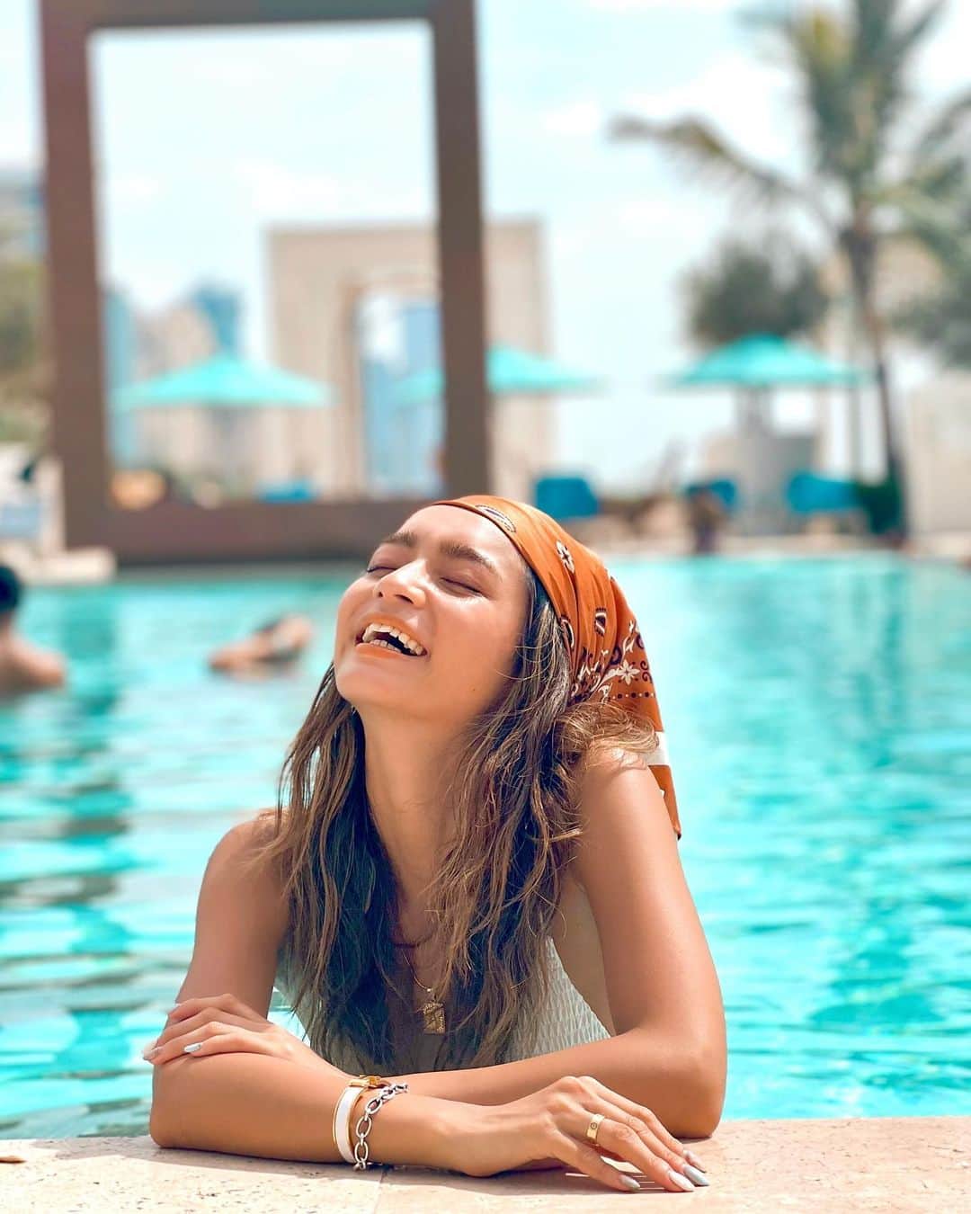 のインスタグラム：「あったかーい☀️幸せ♡  #dubai #travel」