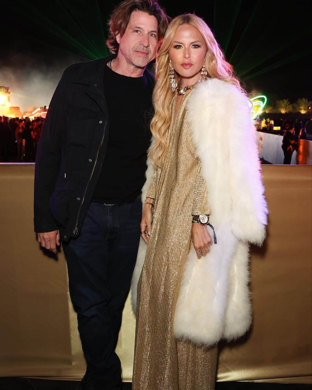 レイチェル・ゾーのインスタグラム：「How night 1 of @coachella weekend started @nylonmag party and how it ended with my favorite life date ❤️ @rbermanus ..💃🕺🪩 🥂」