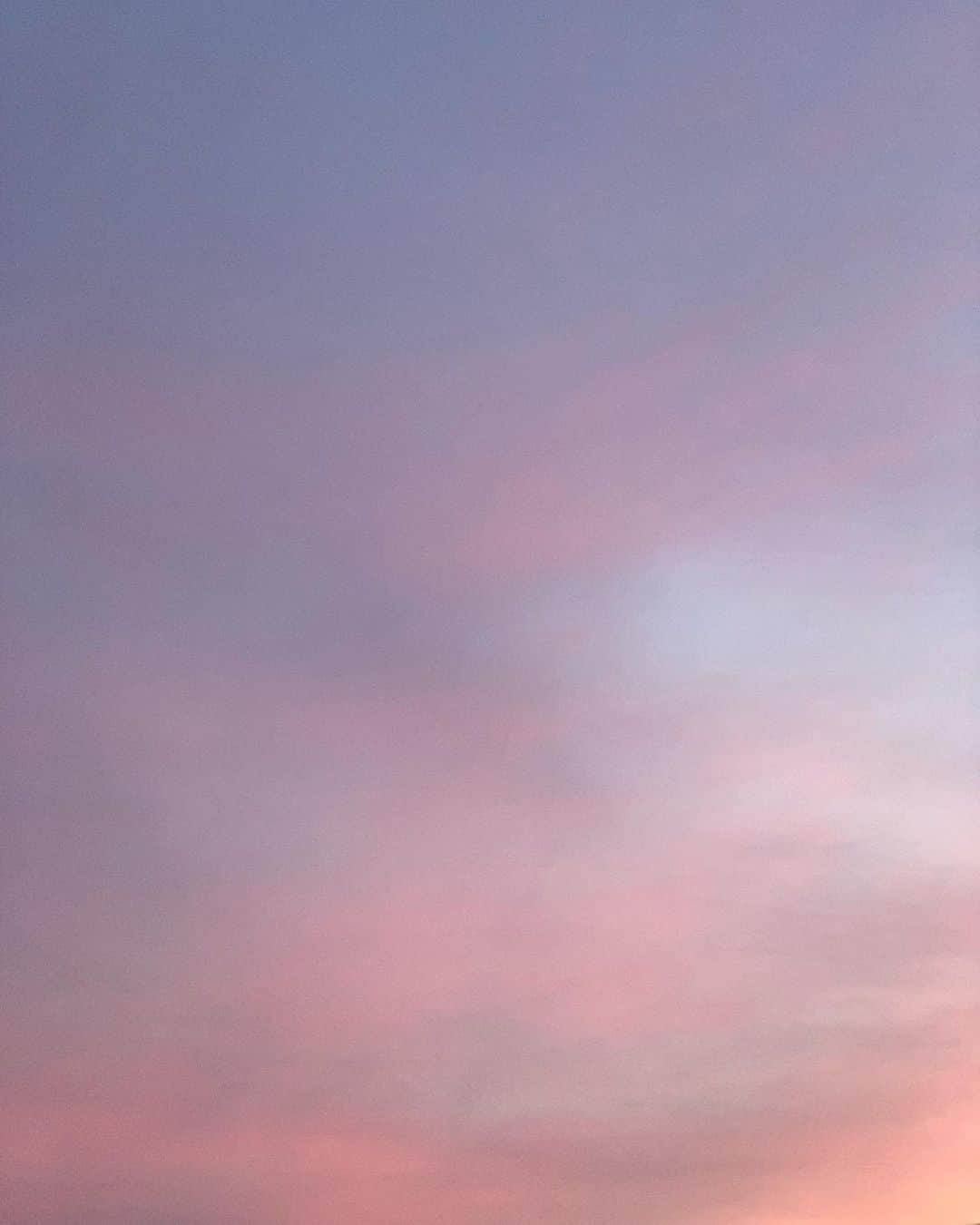 花盛友里さんのインスタグラム写真 - (花盛友里Instagram)「昨日の綺麗な夕焼け🤍」4月20日 15時54分 - yurihanamori