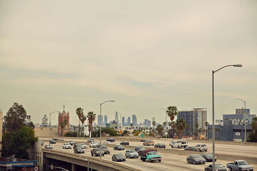 Bill Wall Leather × BEAMSのインスタグラム：「【Landscape】Hollywood Franklin Ave  Photography @yurihasegawaphoto __________ #billwallleather #beams #yurihasegawaphoto」