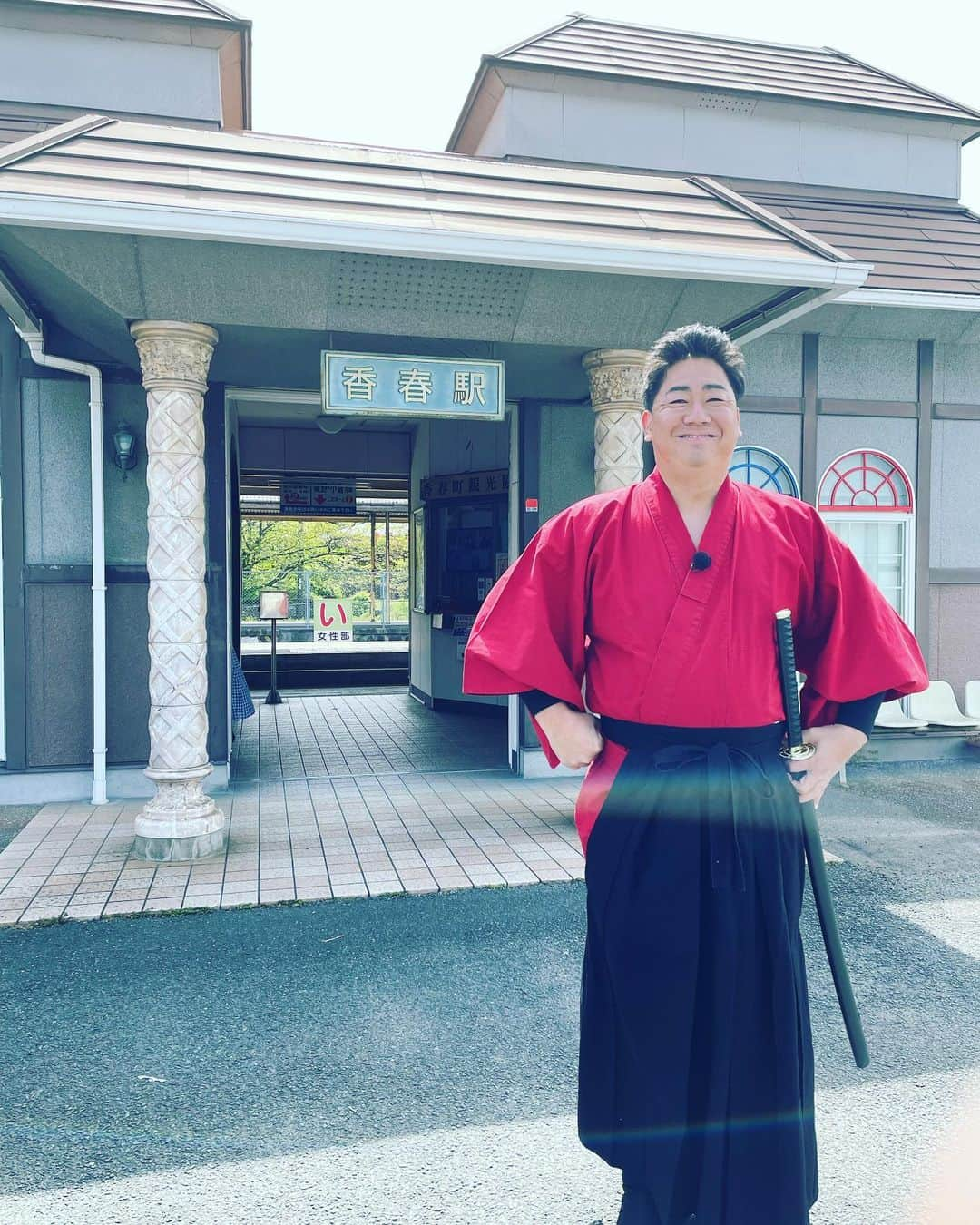 川原豪介さんのインスタグラム写真 - (川原豪介Instagram)「本日TNCももち浜ストアで【ヒマつ武士in香春町】が放送されまーす！是非是非見て下さーい😁ぬんっ！ #ヒマつ武士  #ももち浜ストア #ブルーリバー #つぶつぶみかん」4月20日 8時14分 - blueriver_kawa