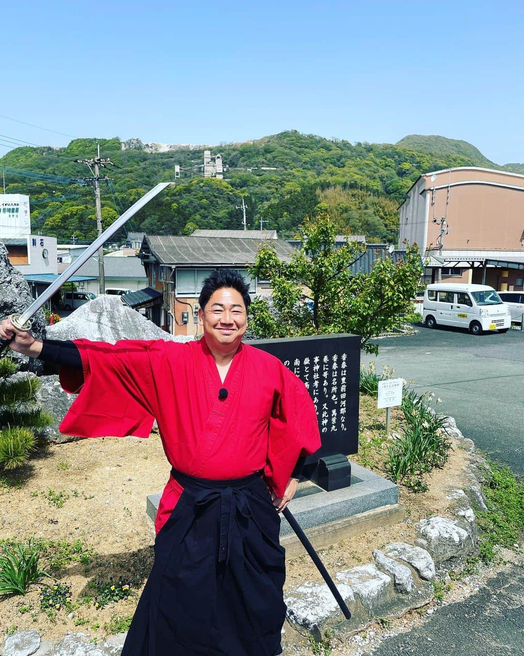 川原豪介さんのインスタグラム写真 - (川原豪介Instagram)「本日TNCももち浜ストアで【ヒマつ武士in香春町】が放送されまーす！是非是非見て下さーい😁ぬんっ！ #ヒマつ武士  #ももち浜ストア #ブルーリバー #つぶつぶみかん」4月20日 8時14分 - blueriver_kawa