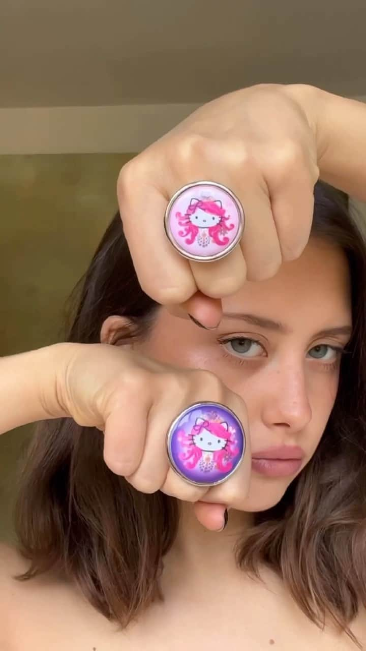 タリナ タランティーノのインスタグラム：「Try On: New & Classic Hello Kitty x Tarina Tarantino collection edit 🎀  Shop the collab at the link in bio!」