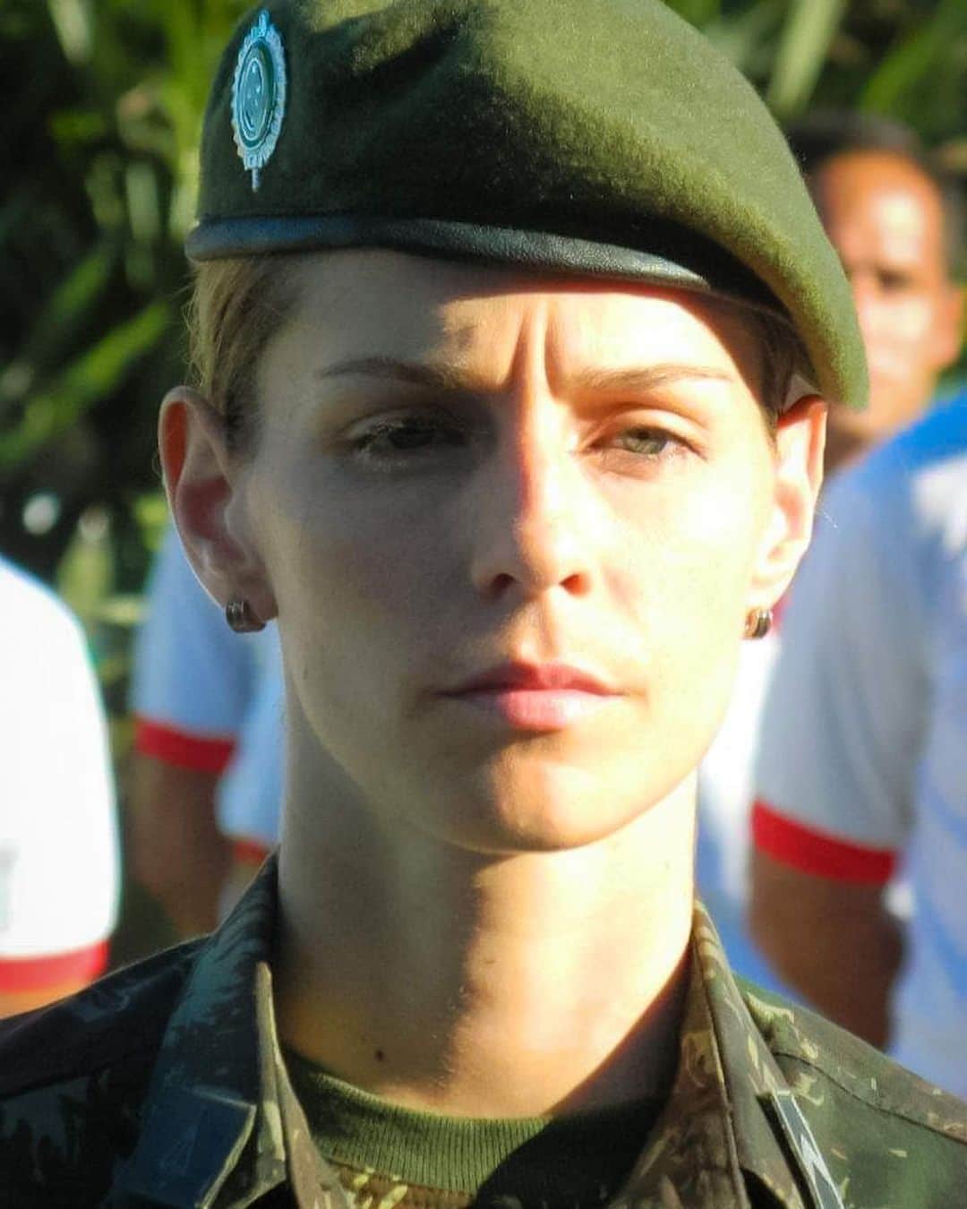 SuelleOliveiraのインスタグラム：「19 de abril - Dia do Exército Brasileiro. Fiz parte por alguns anos do exército, lugar que me trouxe muitos aprendizados. @exercito_oficial @esefex_exercito」