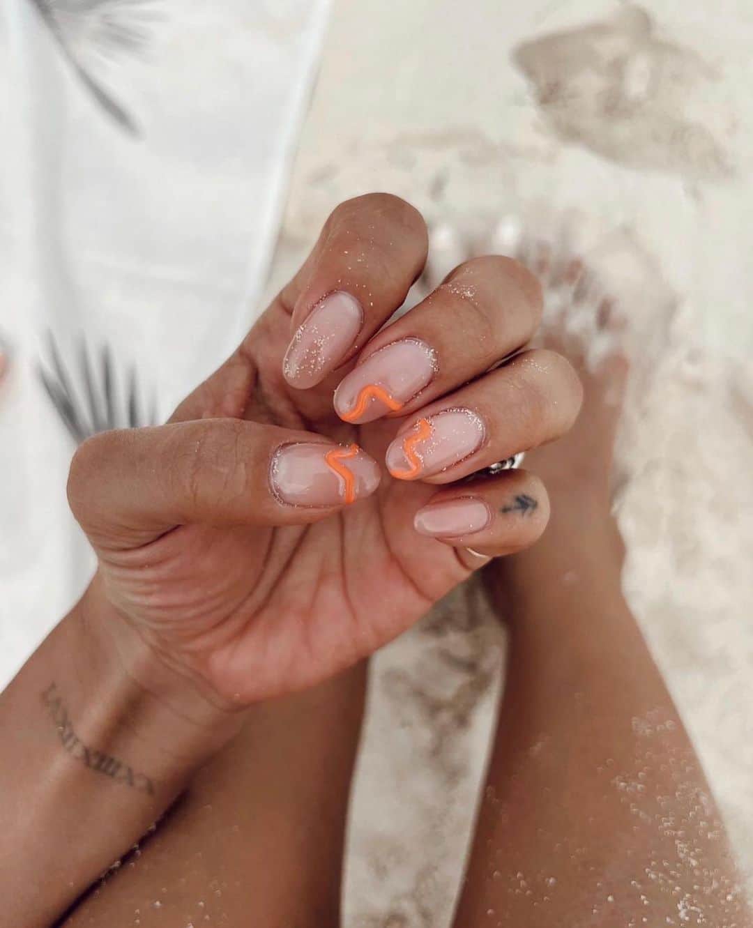 のインスタグラム：「Thank you @alexiastam1988 🧡🍊🌅」