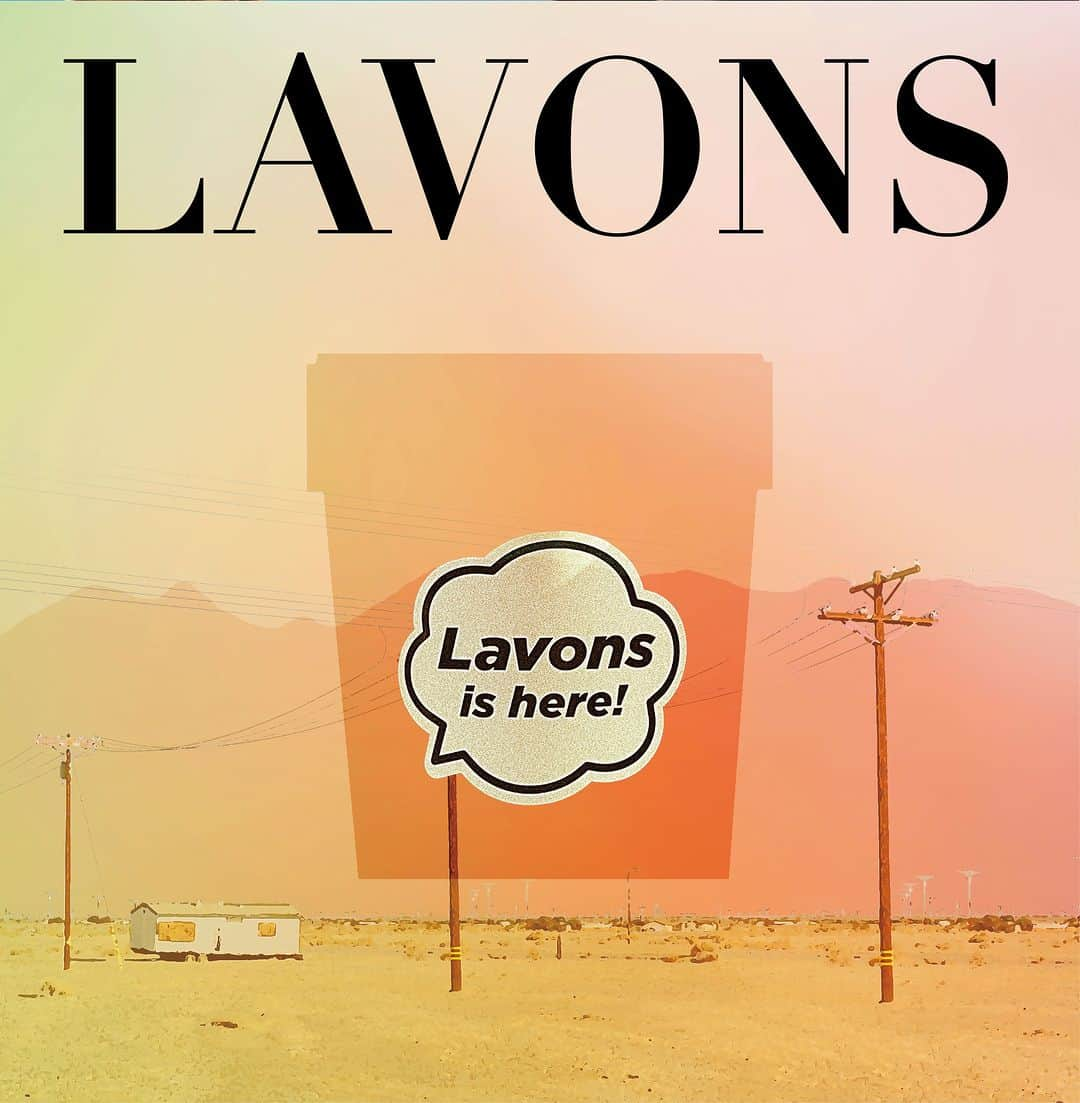 LAVONS / ラボンさんのインスタグラム写真 - (LAVONS / ラボンInstagram)「＼まもなく終了／ 今日も恋する。ラボンする。キャンペーン実施中✨ ラボンを買って応募すると、抽選でオリジナルグッズが当たるキャンペーンがまもなく終了！ 抽選で当たるともらえるオリジナルグッズは、夕焼けに浮かぶラボン・デ・ブーンがプリントされたクッションカバー（片面）🌇🚗✨ラボンシリーズ全商品が対象です！キャンペーンは4月30日（日）まで❗️💨  詳しくは「ラボン公式サイト」をチェック📱  #ラボン #lavons  #今日も恋するラボンする」4月20日 10時00分 - lavons_insta