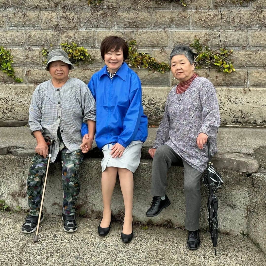 安倍昭恵さんのインスタグラム写真 - (安倍昭恵Instagram)「昨日は長門地区を一日まわり、皆さんからかけていただく言葉に胸がいっぱいになりました。  夜は吉田真次長門総決起大会。 麻生太郎副総裁と櫻井よしこ先生にわざわざ長門までお越しいただきました。  残すところ後3日です。 吉田真次、よろしくお願い致します！  #吉田真次 #麻生太郎 #櫻井よしこ #吉田真次長門総決起大会 # 長門市」4月20日 10時50分 - akieabe