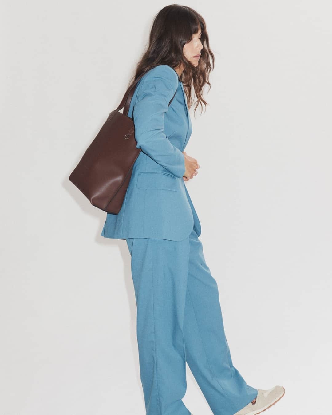 The Horseのインスタグラム：「MEET FLORENCE - A tote that adds polish to the everyday.⁠ Available now in seasonal hues.」