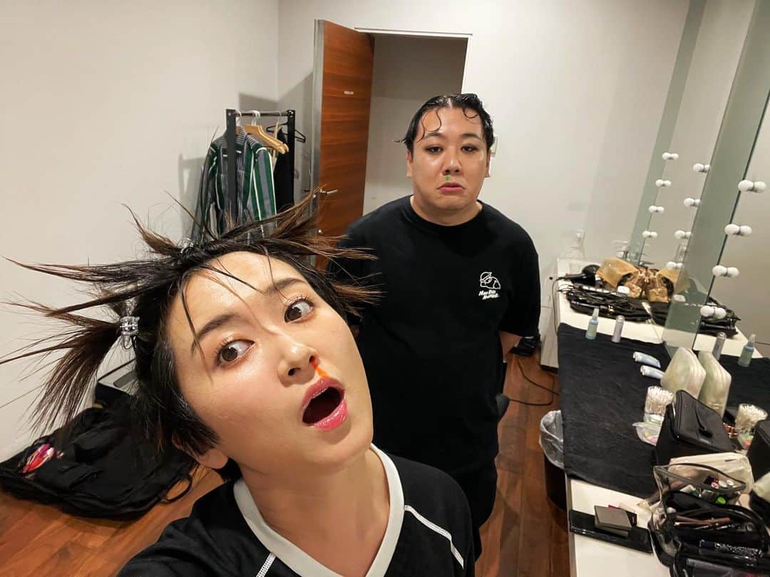 サーヤのインスタグラム：「単独の抽選は25日まで！今回もちょと倍率すごいやありがとう🔥🔥」