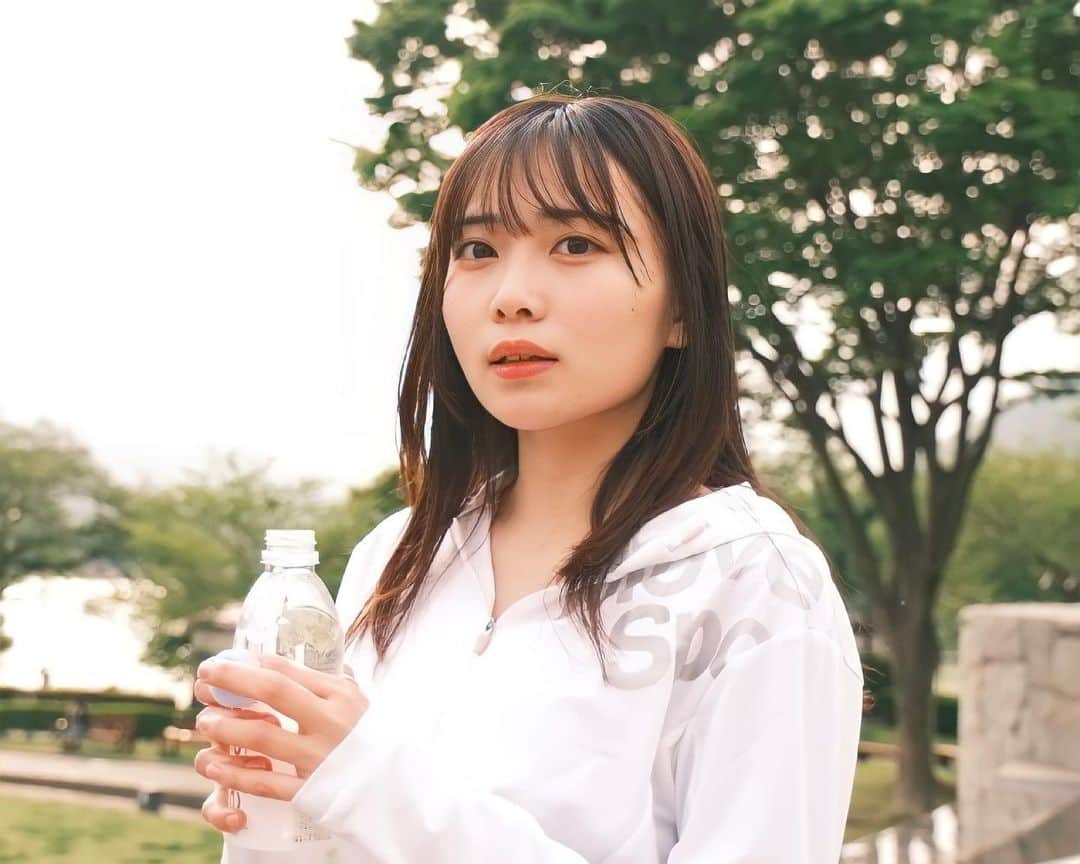 金山奈々絵のインスタグラム：「お姉ちゃんカメラ📷 TikTok1人じゃ恥ずかしいって言ったらついて来てくれたんだ笑ついでに写真も」