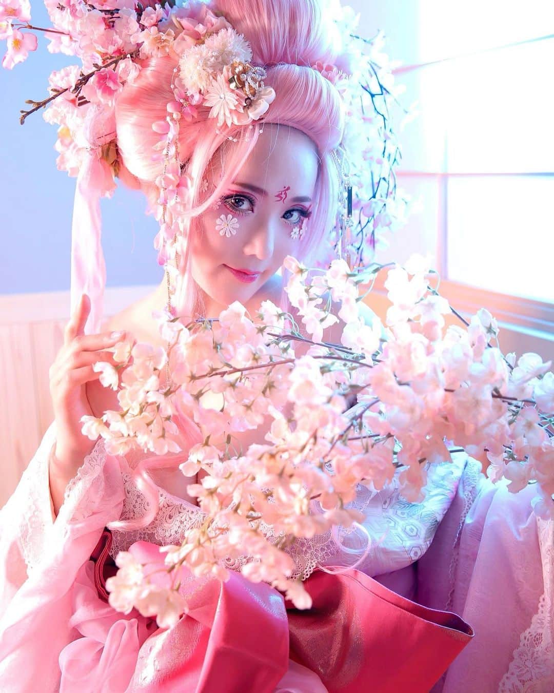 澁谷果歩さんのインスタグラム写真 - (澁谷果歩Instagram)「Cherry Blossom Princess🌸」4月20日 12時21分 - shibukaho