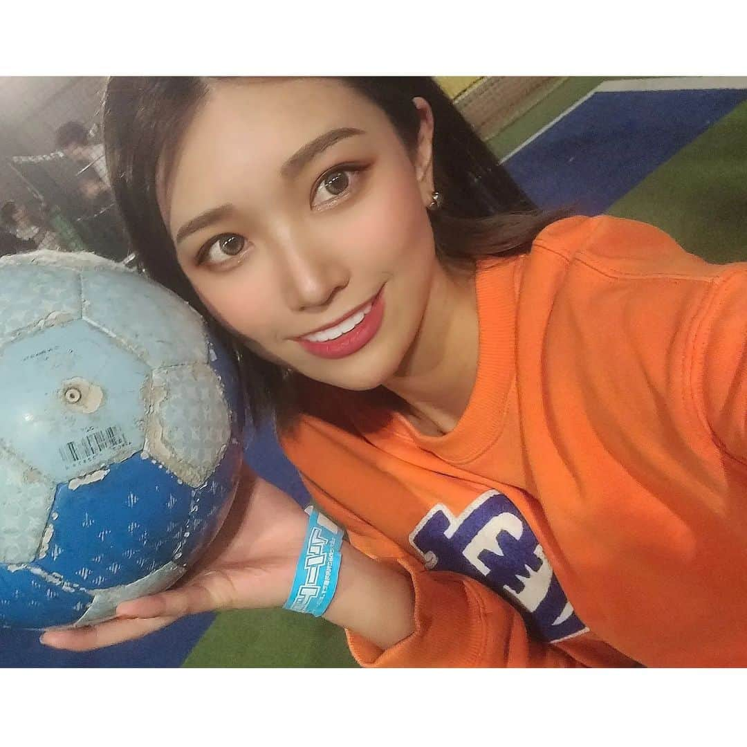 成沢紫音さんのインスタグラム写真 - (成沢紫音Instagram)「年期が入ったサッカーボールと⚽⁡ ⁡」4月20日 12時26分 - onchan4031