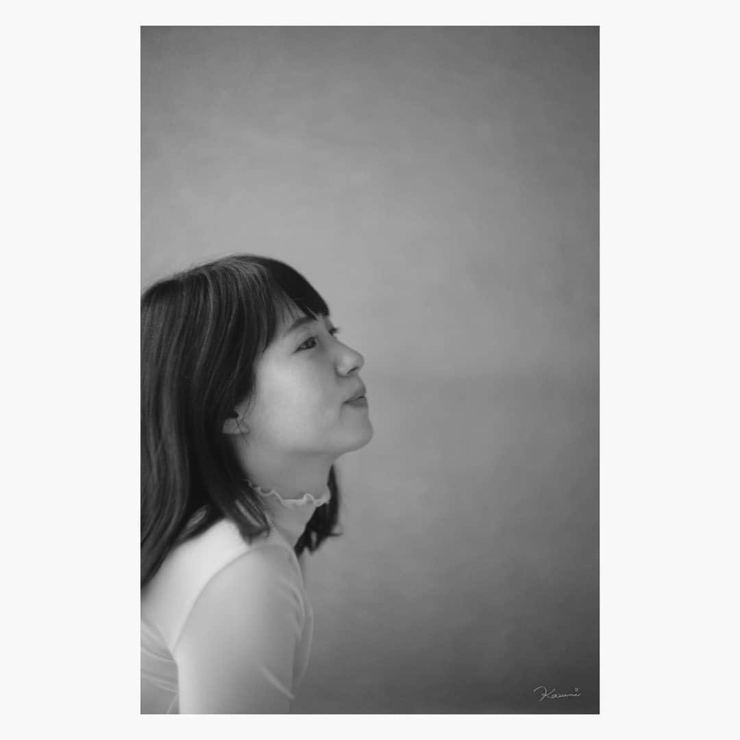 花澄さんのインスタグラム写真 - (花澄Instagram)「「ちょっといいこと 2023」  Leica M10-P summarit 50mm f1.5 self portrait  #leica#leicam10p#summarit#oldlens#オールドレンズ#tokyo#japan#oldlens_tokyo#花澄#kazumiphotography#selfie#selfportrait」4月20日 13時34分 - textisan