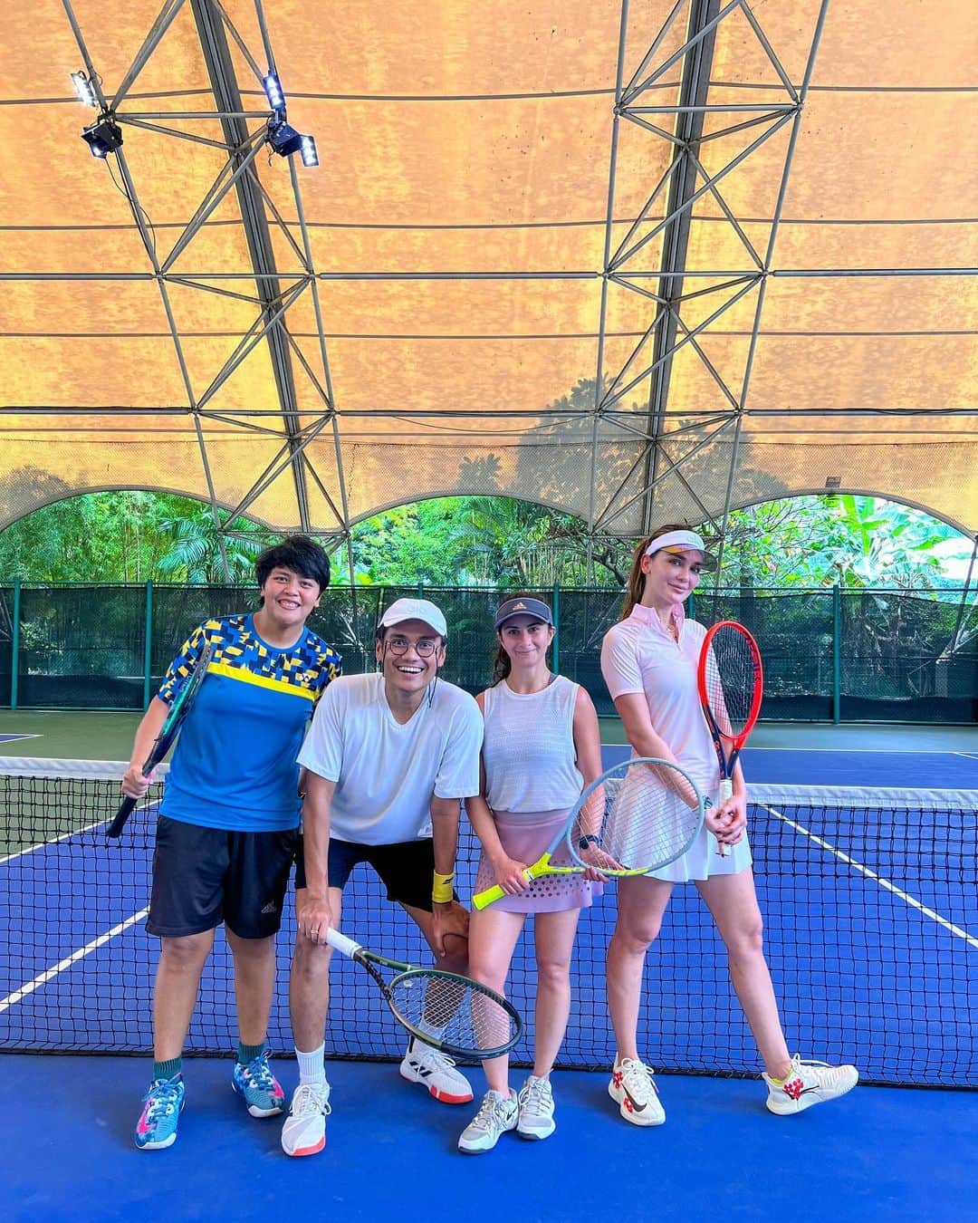 ルナ・マヤのインスタグラム：「Good game 🎾😎」