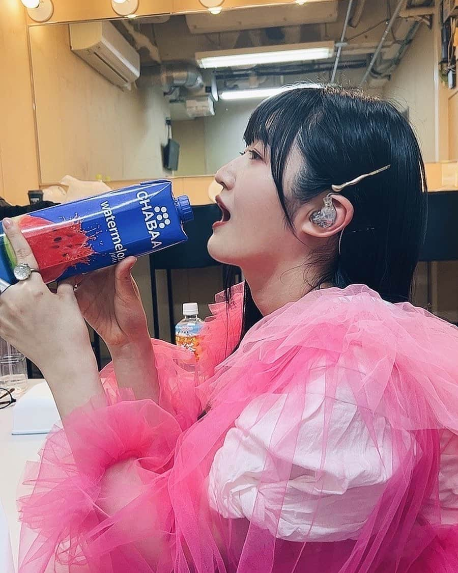 大胡田なつきさんのインスタグラム写真 - (大胡田なつきInstagram)「スイカ飲み屋さん」4月20日 13時43分 - ogdnnn