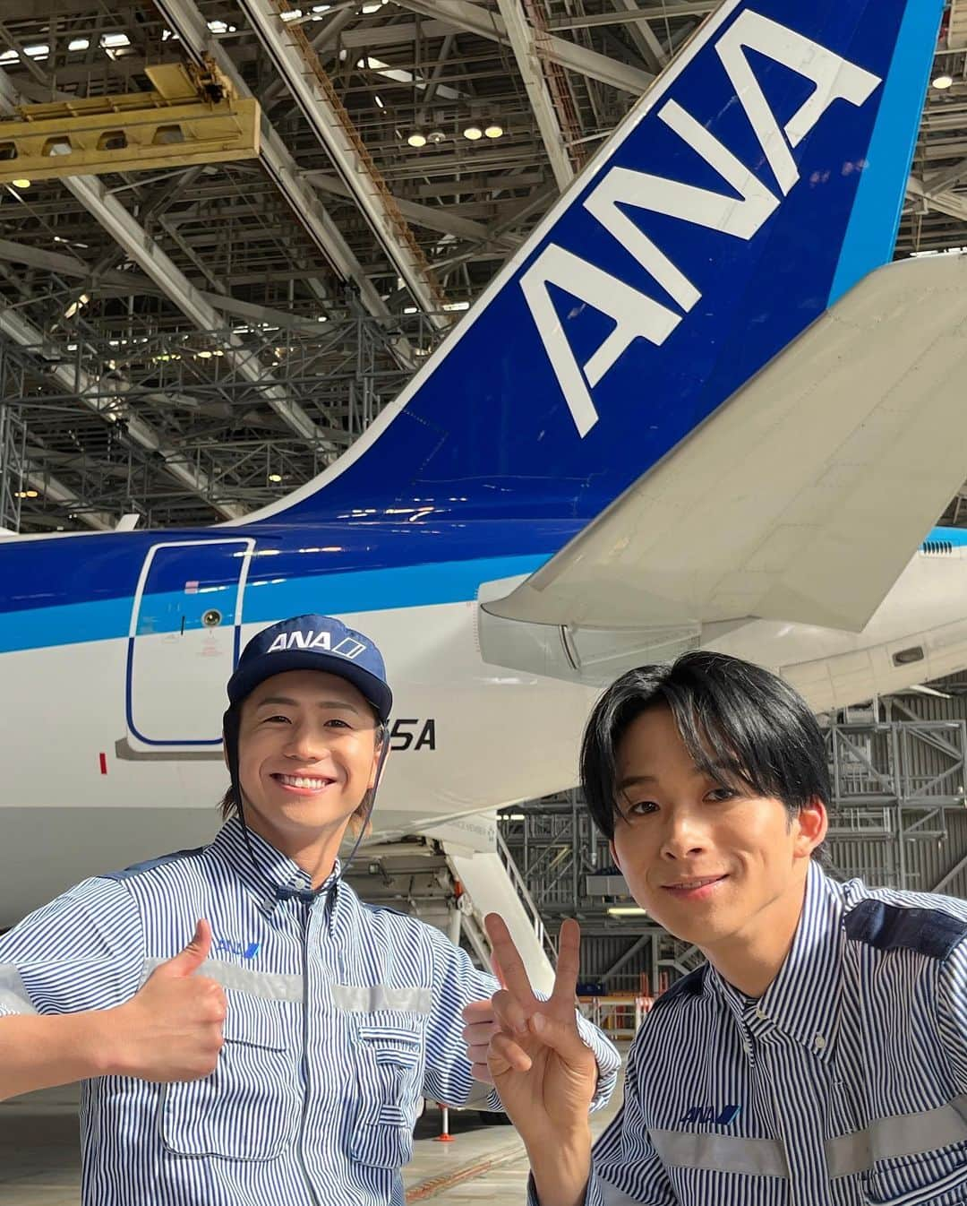 ANAさんのインスタグラム写真 - (ANAInstagram)「#ANA #FANTASTICS  Special Collaboration✨✈️ 職場体験の様子もチェック😘  皆さまの推しメンバーをぜひコメント欄で教えて下さい😍✨ @fantastics_fext @exile_sekai_official  @taiki_sato_official  @natsukisawamoto_official  @leiya_seguchi_official  @natsukihori_official  @keitokimura_official  @yuseiyagi_official  @sotanakajima_official   #せかそた #ゆせなつ #さわれや #けとたい  #世界 #佐藤大樹 #澤本夏輝 #瀬口黎弥 #堀夏喜 #木村慧人 #八木勇征  #中島颯太 #panoramajet」4月20日 14時05分 - ana.japan