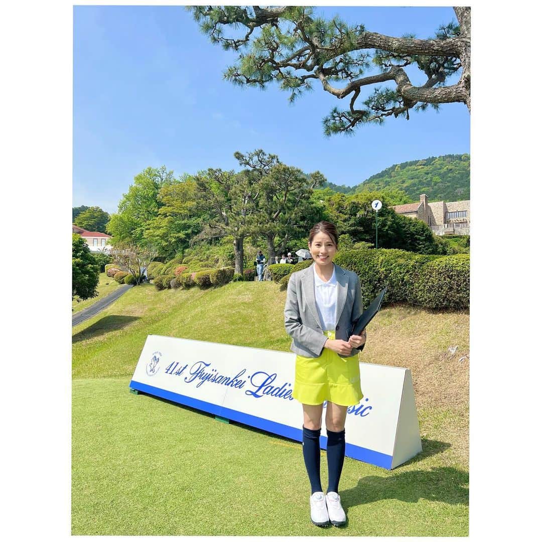 永島優美のインスタグラム：「* 今日はゴルフ⛳️🏌️‍♀️ ではなく大会の司会です。  いい天気で最高のゴルフ日和☺️☀️  #フジサンケイレディスクラシック #静岡　 #golf」