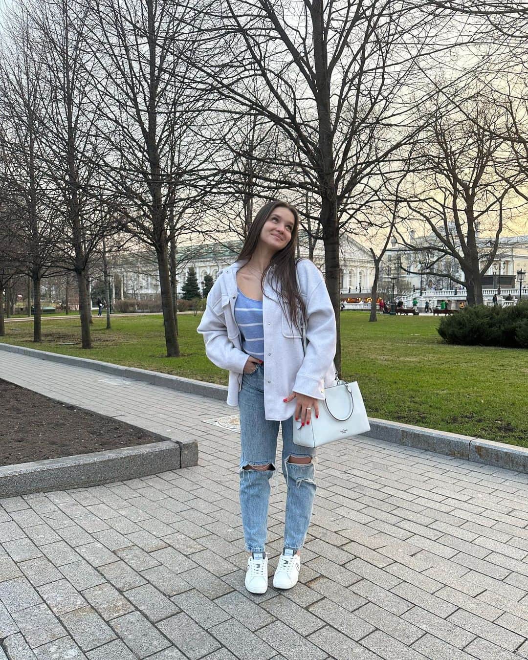 アレクサンドラ・プロクロワのインスタグラム：「💙🧿」