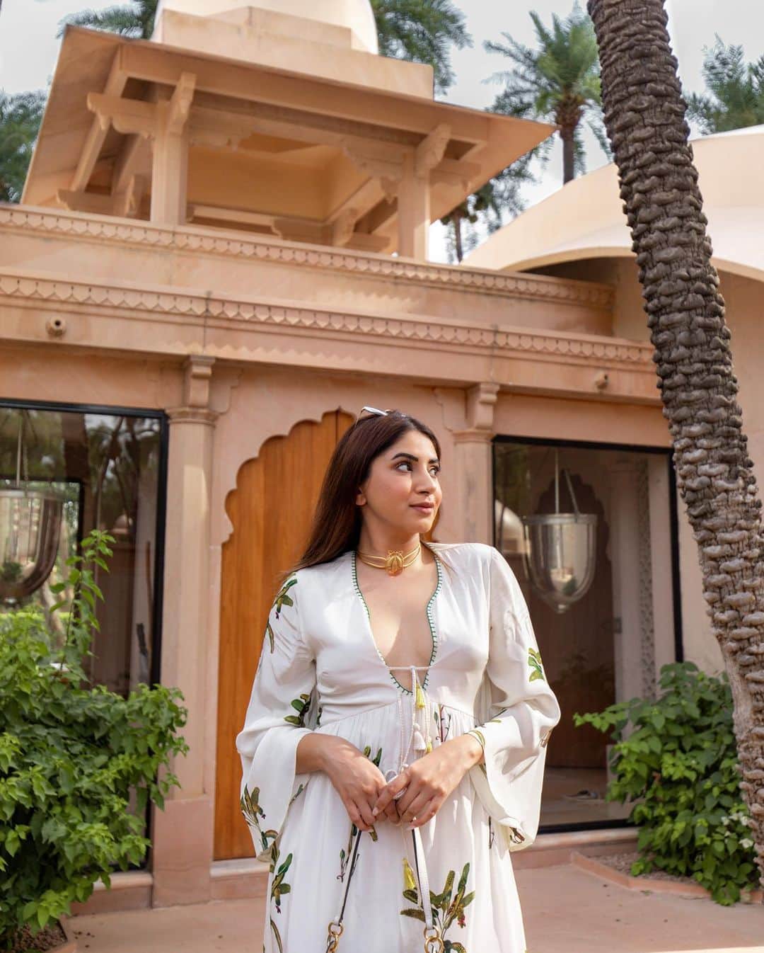 Aashna Shroffさんのインスタグラム写真 - (Aashna ShroffInstagram)「In the words of @amanbagh, Sahiba Aashna welcomes you to her beautiful room for the next 3 days 🤍  wearing @nikasha_official  #Amanbagh #TheSpiritOfAman #AmanWellness #AmanFoodie #AmanAdventure  #hosted」4月21日 0時24分 - aashnashroff