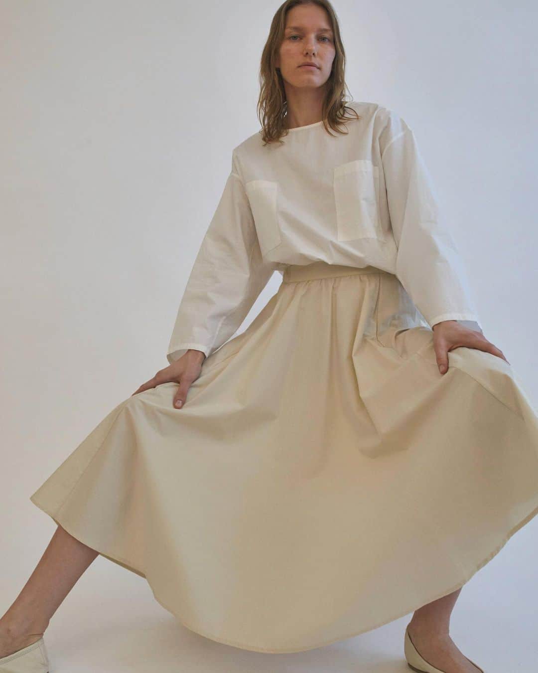 ナンバーシックスのインスタグラム：「Introducing: Modern Weaving 🤍」