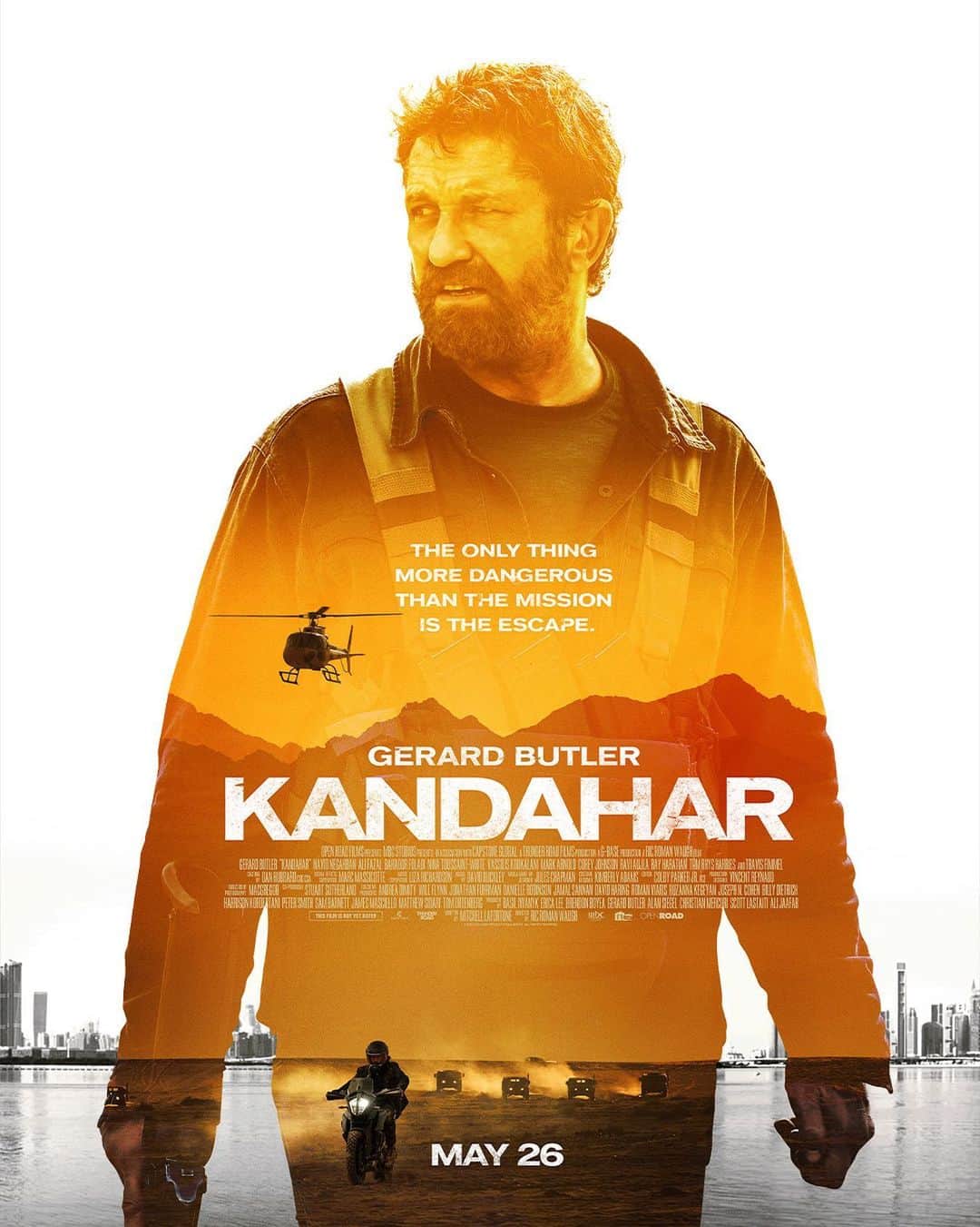 ジェラルド・バトラーのインスタグラム：「Executing the mission was only the beginning. Excited for you all to see my new action thriller KANDAHAR, only in theaters MAY 26. #KandaharMovie」