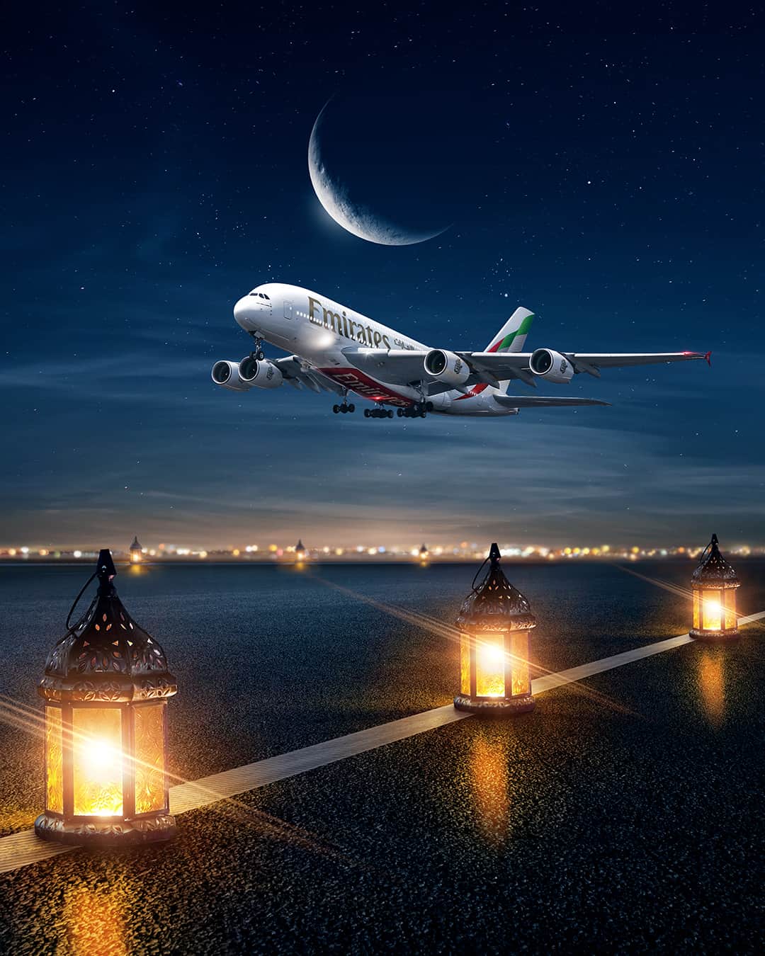 エミレーツ航空さんのインスタグラム写真 - (エミレーツ航空Instagram)「Eid Mubarak from all of us at Emirates! 🌙✨  #Emirates #FlyBetter #Eid」4月21日 1時06分 - emirates