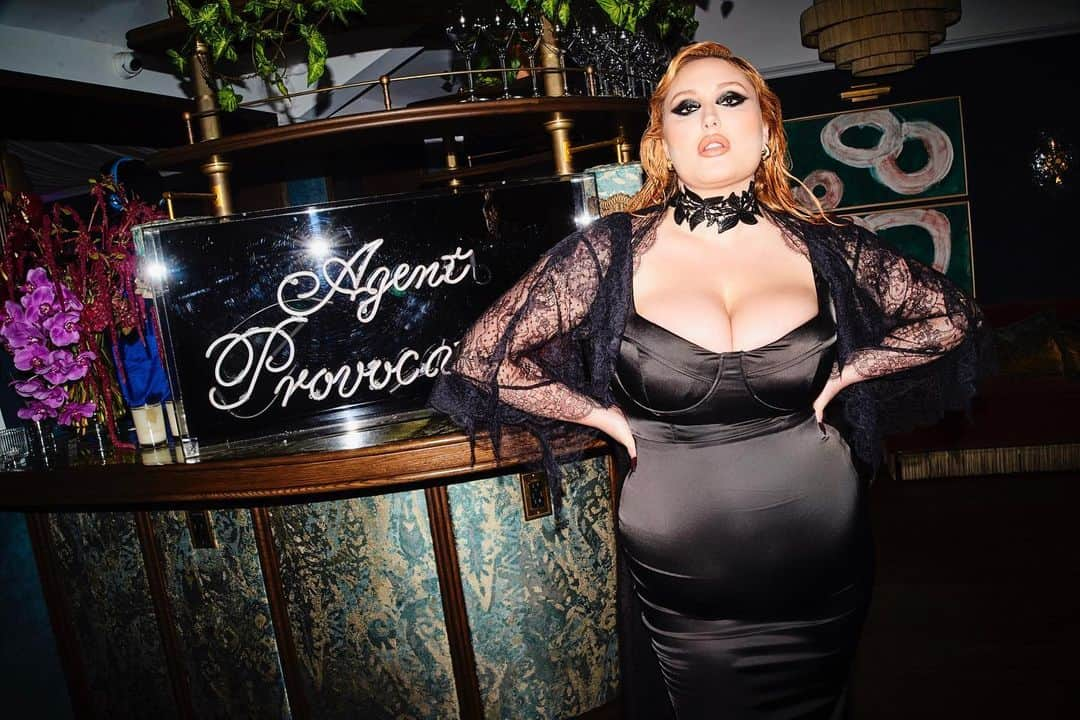 ヘイリー・ハッセルホフのインスタグラム：「a lovely evening with you  @agentprovocateur   by bella howard」