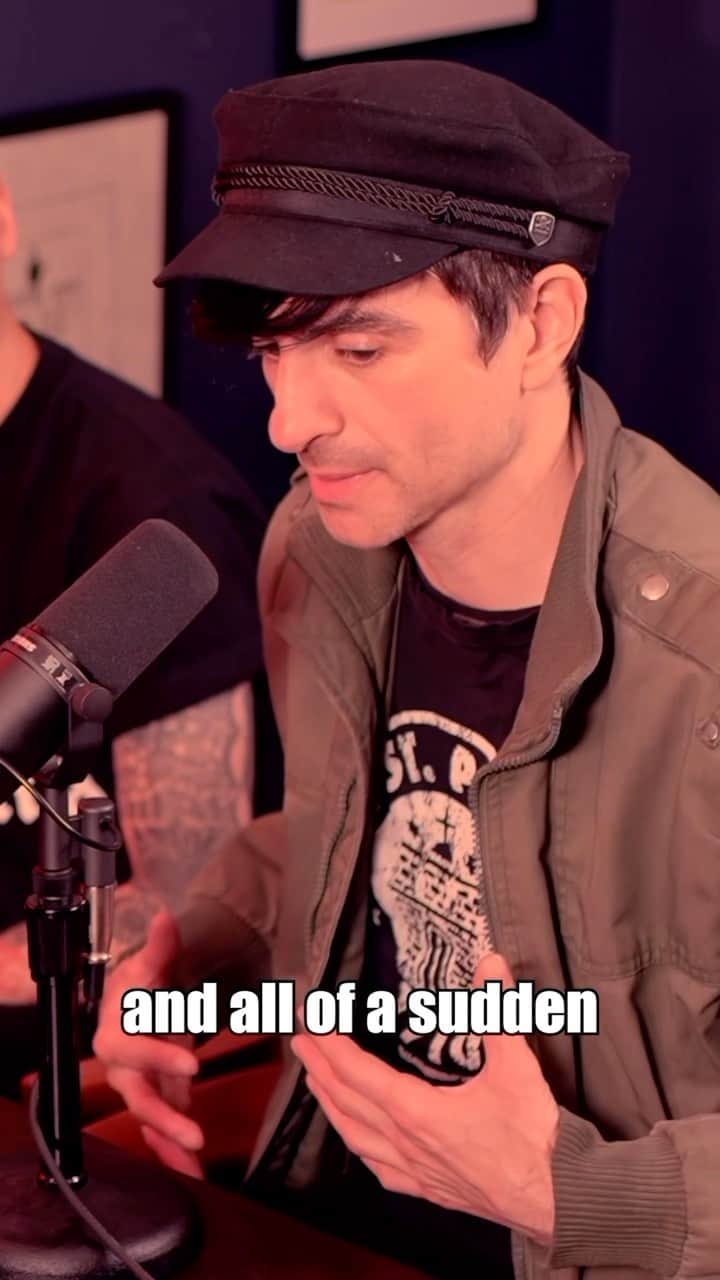ジョエル・マッデンのインスタグラム：「Artist Friendly✨🤘 @antiflag @altpress」