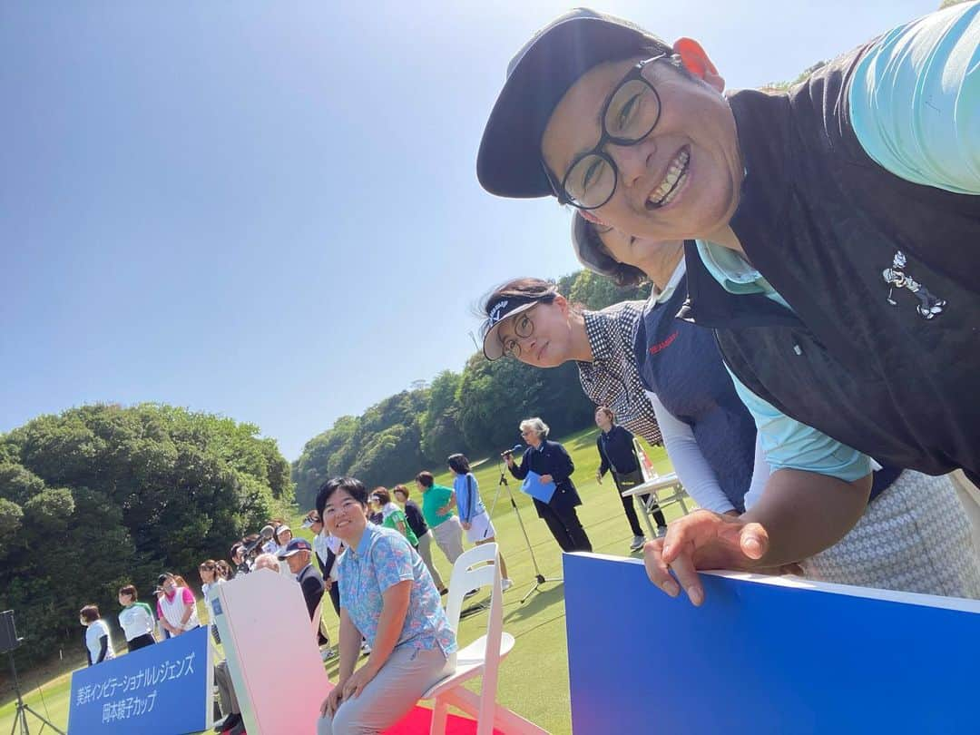 天沼知恵子さんのインスタグラム写真 - (天沼知恵子Instagram)「美浜インビテーショナルレジェンズ岡本綾子カップ 出場させて頂きました^_^  優勝🏆は不動プロ66 グリーンのコンパクションもあり、グリーン止まらなかった〜 フィートは10.25で 下りのパット多くなって難しいかったです。 久しぶりの試合のコンディション！😆  久しぶりにギャラリーもいて1番ティーショットの時、ボールがのらなかったよ！笑🤣  緊張する場面ってなかなか味わえないのですごく貴重なな時間と体験をさせてもらいました！！😊  不動さんもレジェンズ出場考えるということで天沼はまたしこたま練習しないといけません🤣🤣🤣 先輩達と話すと緊張するけどめちゃくちゃ楽しかったです！！^_^ 一応これでもいつも緊張してます！😅😅😅  また出場出来るようにしっかり整えたいと思いました！！👍👍  #今期スタートの試合 #レジェンズツアー始まる #新美浜カントリークラブ #岡本綾子プロ監修コース  #同期の不動ちゃんはやっぱり強いかった #試合でまたまわってみたい😊」4月20日 16時51分 - amanuma_chan.impact_a_body