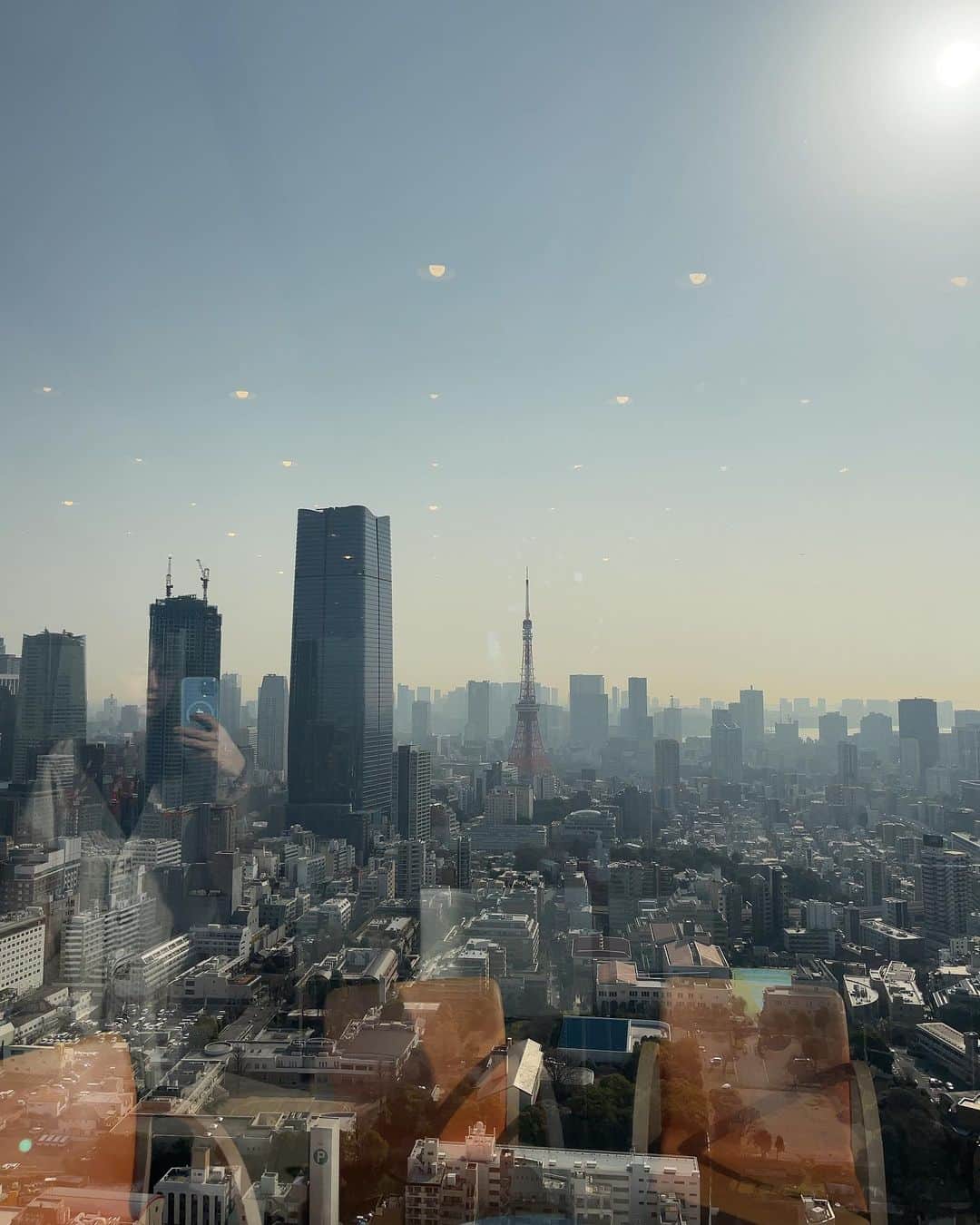 世良マリカさんのインスタグラム写真 - (世良マリカInstagram)「木曜日、ラジオのスタジオから見える東京🗼  #tokyo」4月20日 16時44分 - seramali_jsmn