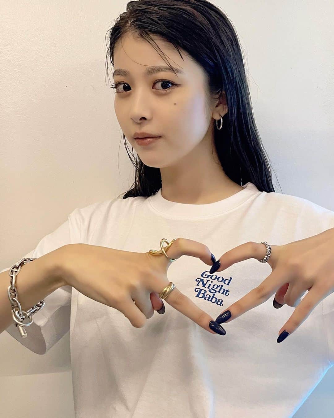 のインスタグラム：「本日発売6月号の連載 #ふみかける　でも告知しておりますが、 来月発売の7&8月合併号で、 我らが馬場ふみかがnon-noモデルを卒業します🥲✨  今月号では卒業直前スペシャルとして世界的なアーティスト @verdy さんとの素晴らしいコラボレーションが実現しているので、ぜひ手に入れてくださいね💙 卒業記念のスペシャル企画は実はもうひとつ！詳しい情報はnon-noWEBをチェックしてね🐼  #馬場ふみか #ふみふみ #nonno #nonno_magazine」