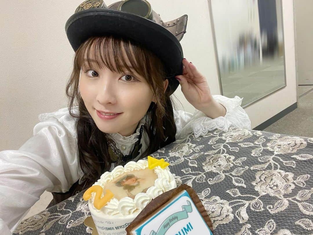 高瀬くるみさんのインスタグラム写真 - (高瀬くるみInstagram)「.     🎂 　 　 #BEYOOOOONDS #雨ノ森川海 #helloproject #高瀬くるみ #思い出 #バースデー #イベント #自分の顔 #プリントされた #ケーキ #食べるの #複雑な気持ちだった #笑 #でも #美味しかった #くるみんインスタ映え計画」4月20日 17時34分 - kurumi_takase.official