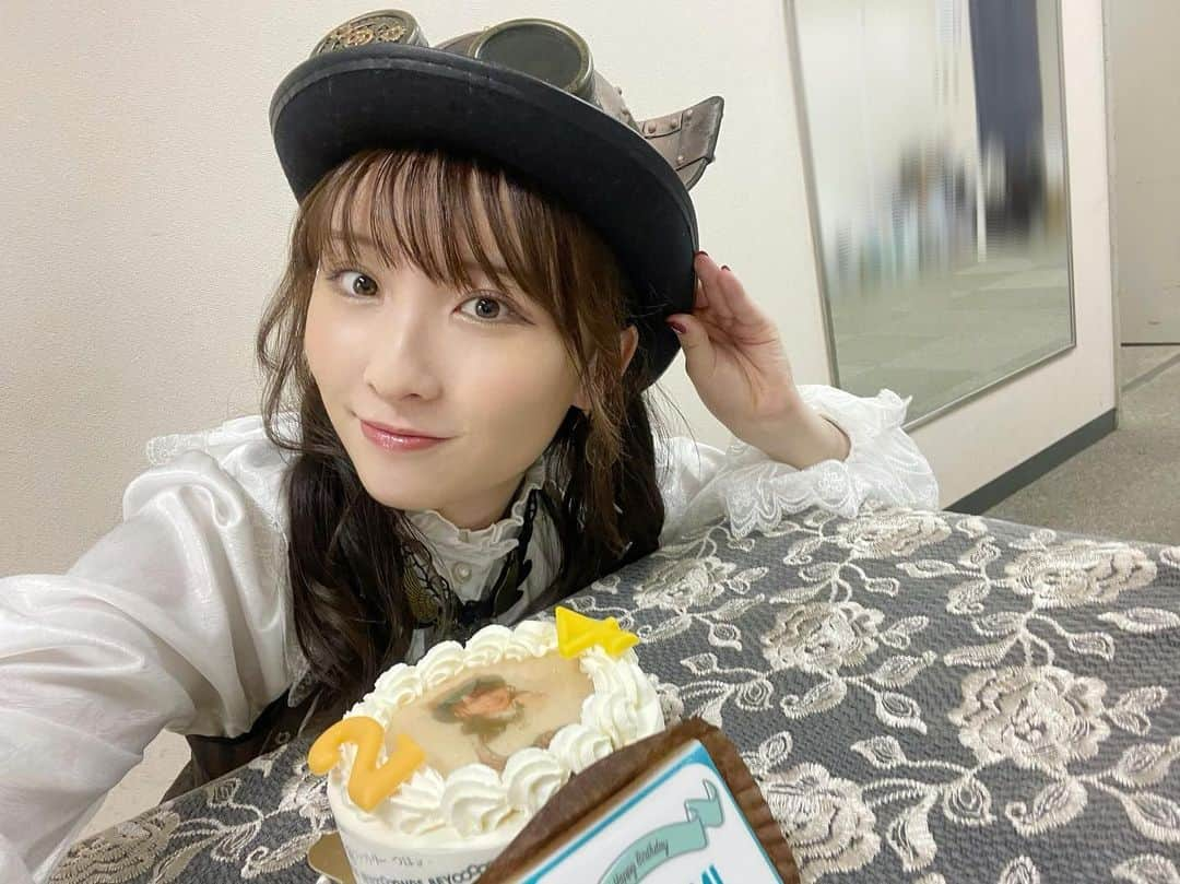 高瀬くるみさんのインスタグラム写真 - (高瀬くるみInstagram)「.     🎂 　 　 #BEYOOOOONDS #雨ノ森川海 #helloproject #高瀬くるみ #思い出 #バースデー #イベント #自分の顔 #プリントされた #ケーキ #食べるの #複雑な気持ちだった #笑 #でも #美味しかった #くるみんインスタ映え計画」4月20日 17時34分 - kurumi_takase.official